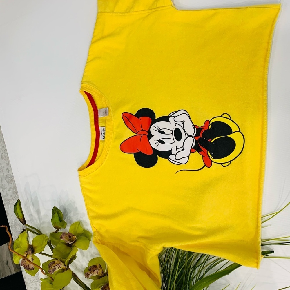T20- Disney Minnie Mouse yellow Crop Top size M